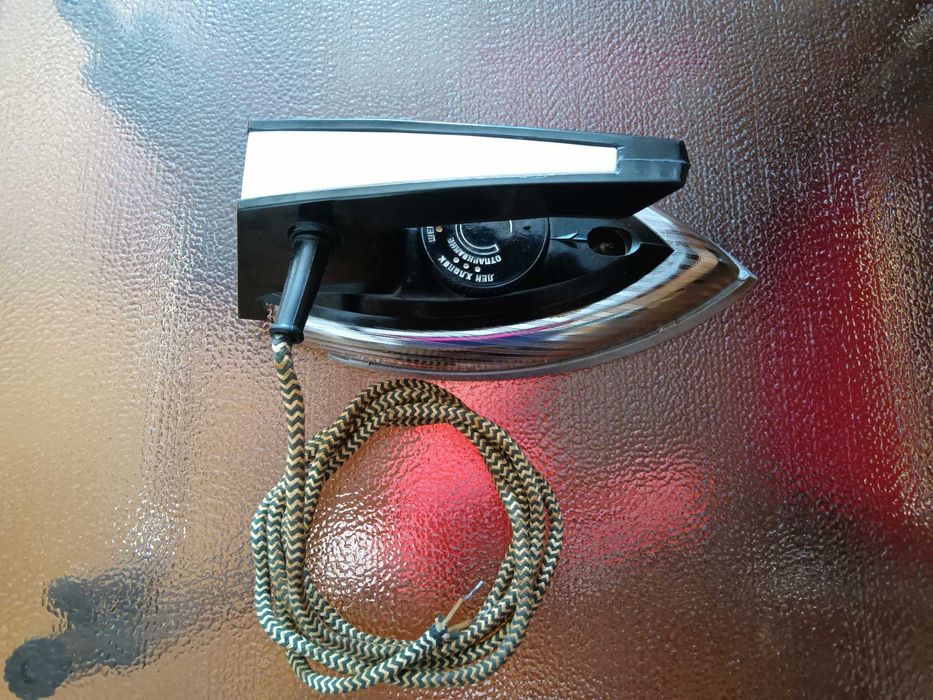 Автентична ютия производство СССР 1000W 1986г.