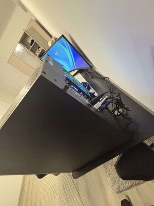 Vand PC Gaming RTX 5060 / 32GB RAM / 1TB SSD – Rulează orice joc modern