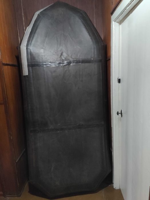 Продаётся лодка 2х местная