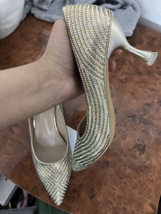 Туфли продается.