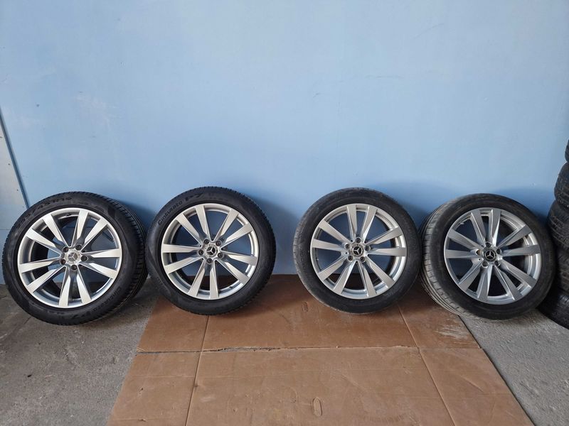Mercedes W223 R19"
Оригинални джанти с гуми и датчици към тях