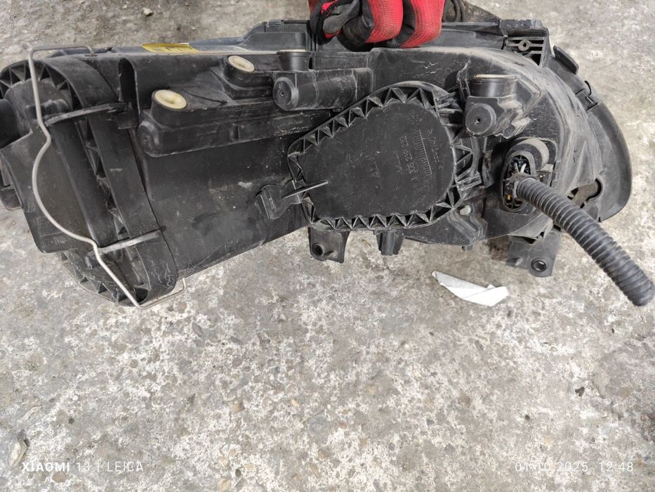 Фарове Volkswagen Touran