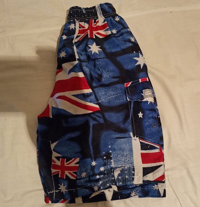 Продам мужские шорты