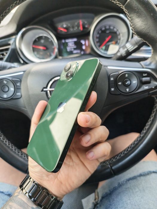 iPhone 13 Green 94% 128GB stare foarte buna totul original liber retea.