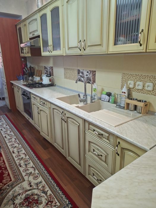 Продам куонный гарнитур