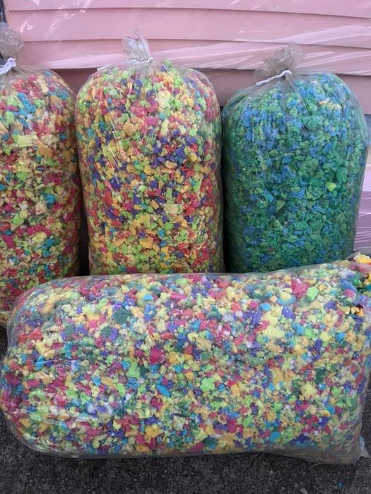 Разпродажба нарязан дунапрен парчета пълнеж възглавници барбарон