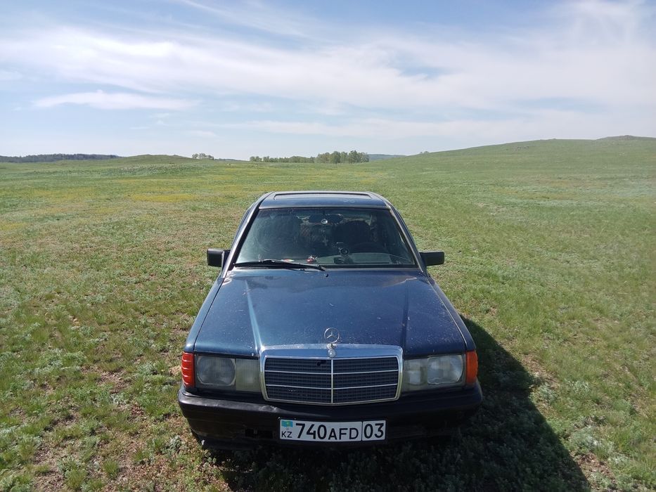 Мерседес 190 на ходу
