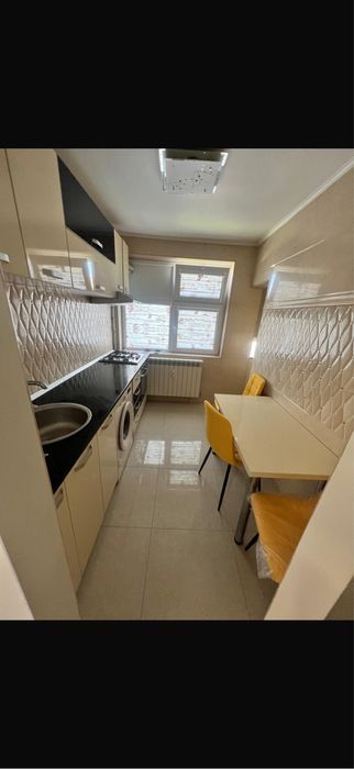 Apartament de inchiriat 3 camere /Unirii