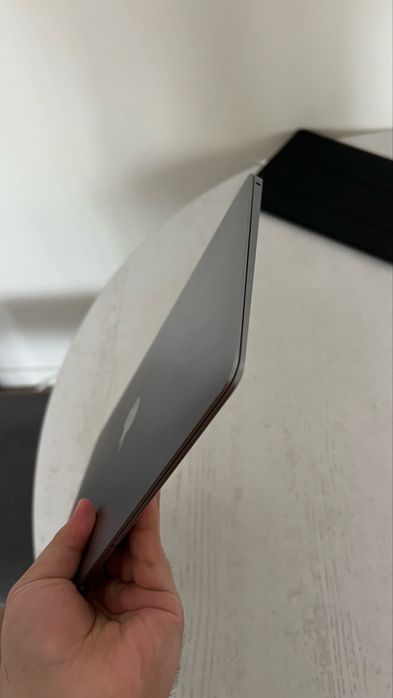 Macbook AIR 2020, M1