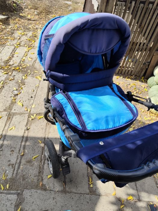 Продам коляску в комплекте люлка