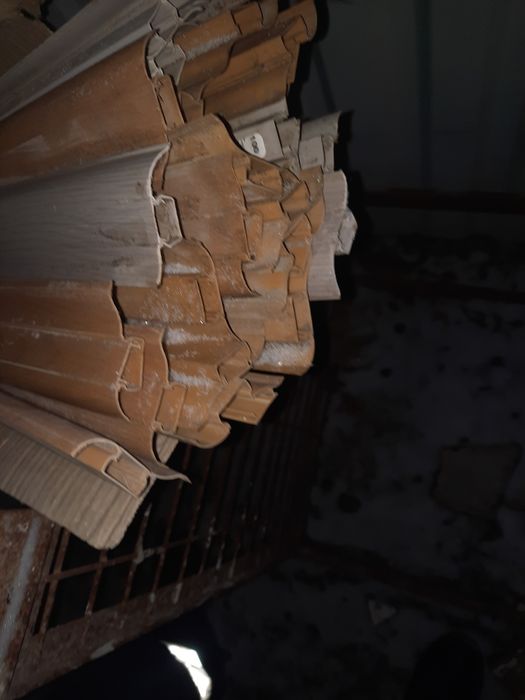 Плинтус пластик р