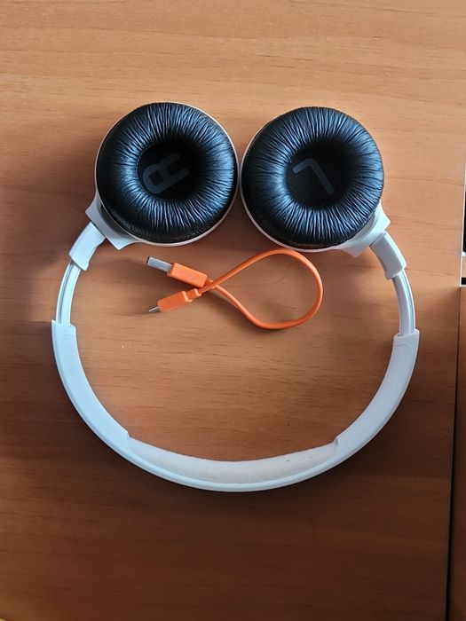 JBL Tune 500BT Pure Bass – Căști Wireless Bluetooth, Stare Foarte Bună