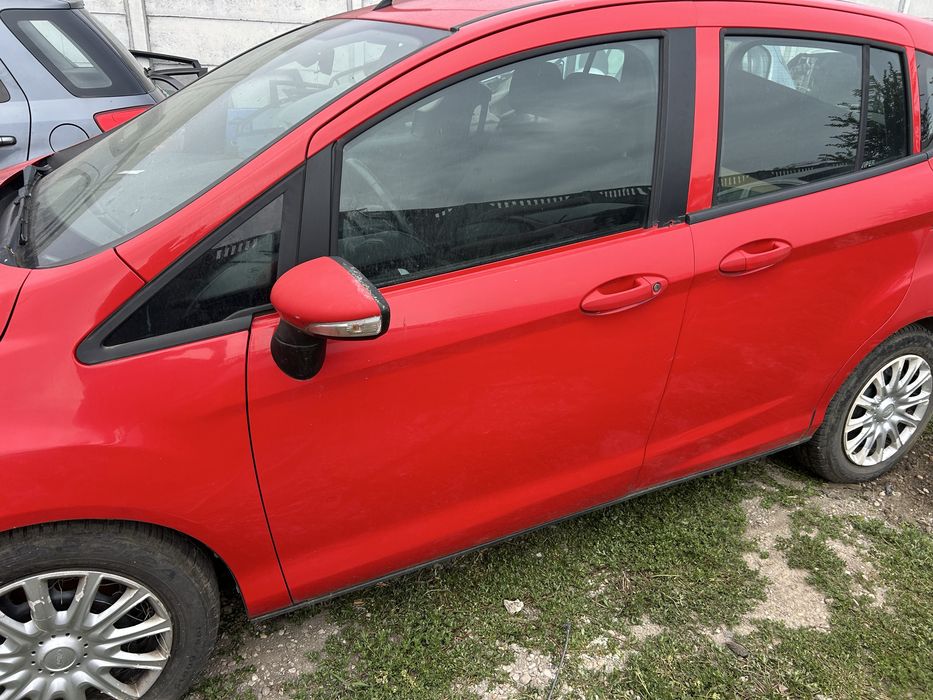 Dezmembrez Ford B Max 1.0 benzina 74 kw ecoboost 2010-2016