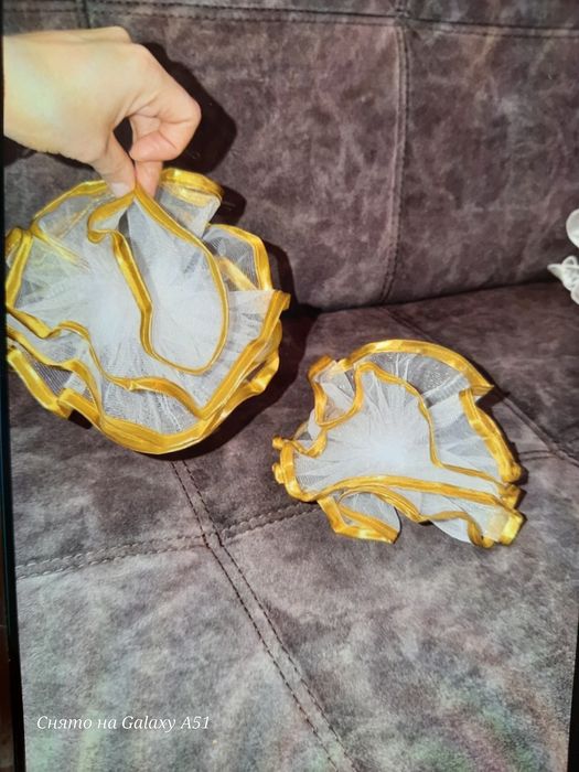 Продам бантики на резинке.