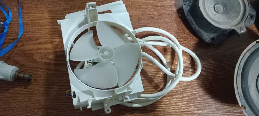 Вентилятор 220W ishlaydi