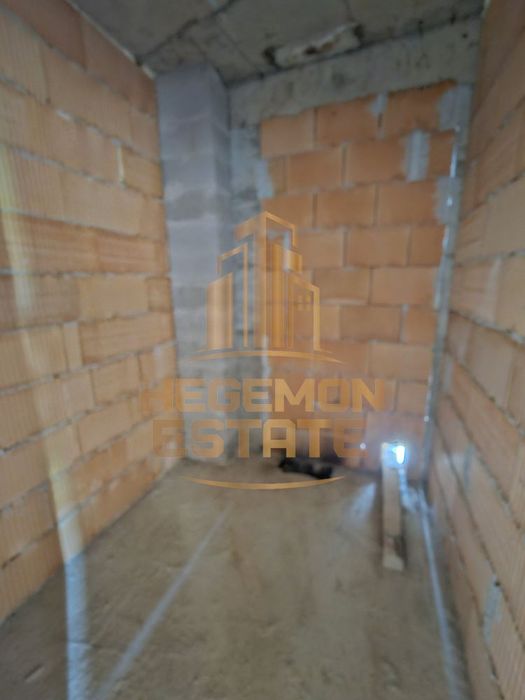 Продава се Двустаен апартамент в Варна, Погреби - 64 кв.м за 1500 €/кв.м - Снимка #2