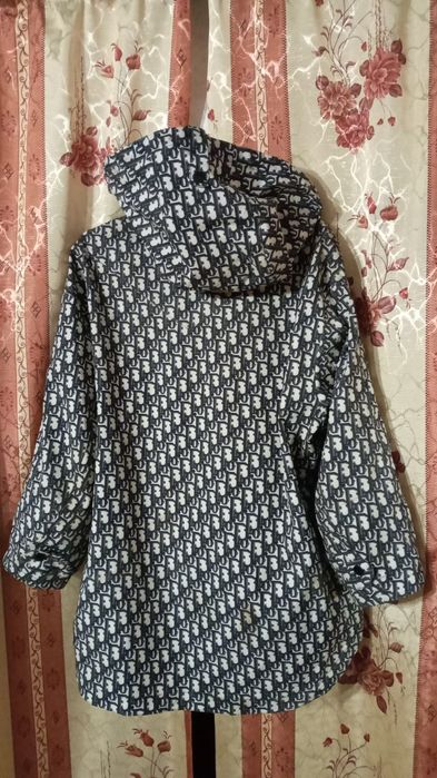 Продам ветровку, Франция. Б/У.
