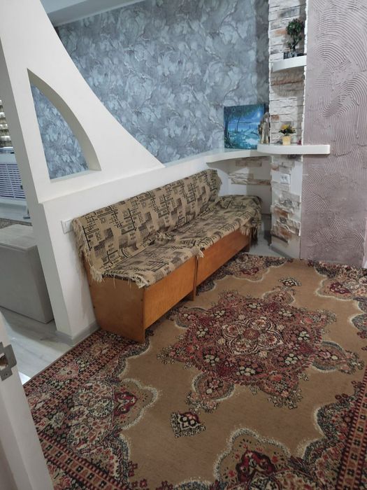 Два паласа  для зала или спальни.