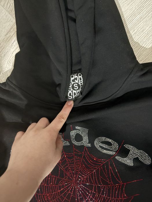 Hanorac sp5der rihnestone masura S fit M