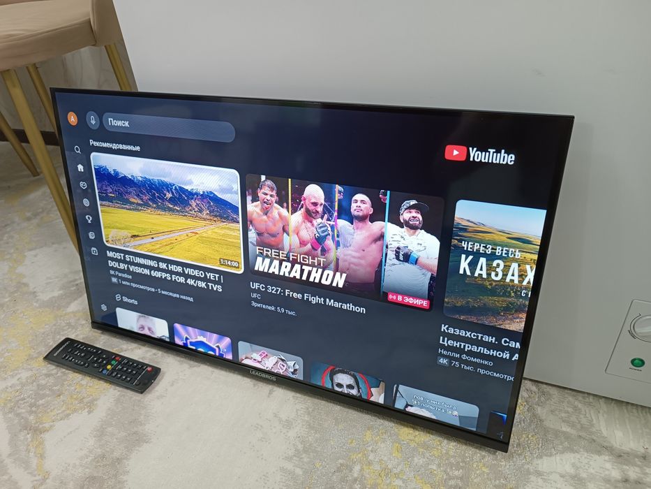 Телевизор Leadbros Smart TV.