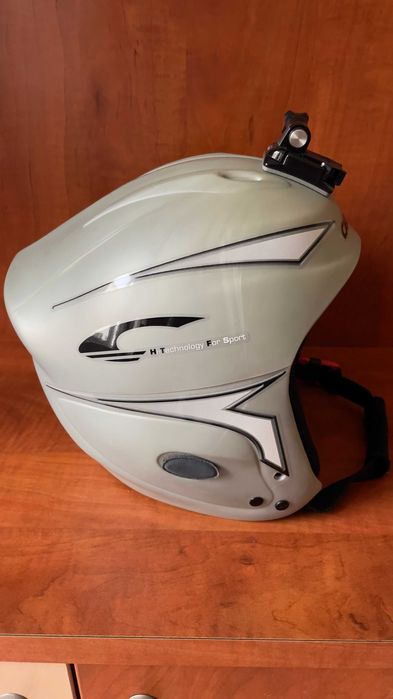 Ски каска CARRERA като нова, внос от Австрия!