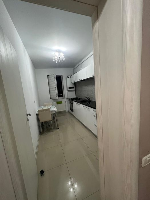 Inchiriere apartament 2camere cu loc de parcare