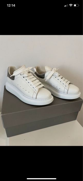 Sneakers din piele Alexander McQueen masura 39,5