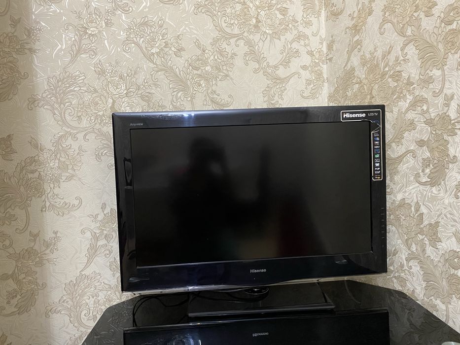 Телевизор с подставкой