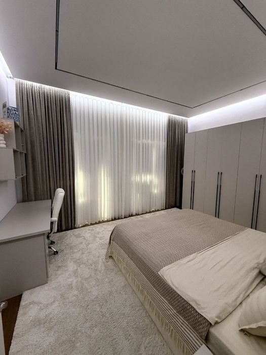 2-квартиры на одной площадке в  ЖК «Нур»  160м2+50кв.м напротив Алайск