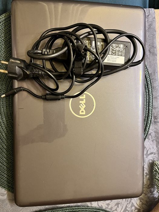 Vand Dell Inspiron 5567 nu functioneaza ecranul