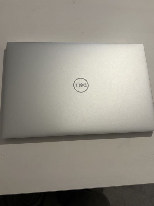 Dell XPS 9500 Ultrabook