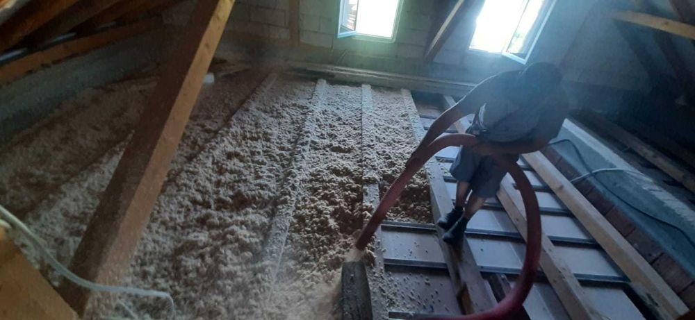 Izolatie termica cu lana de lemn pentru case