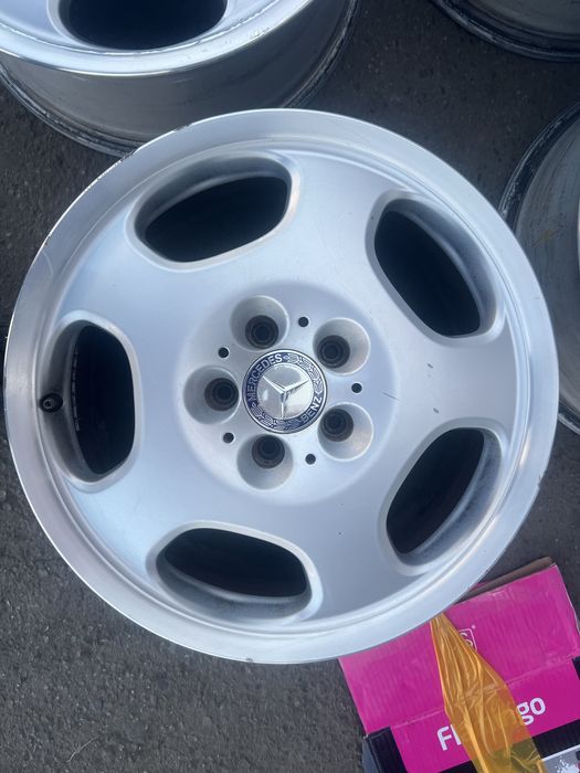 Продам мейкаб р17