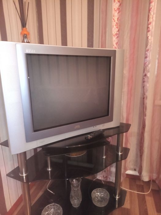Телевизор JVS б/у в хорошем качестве