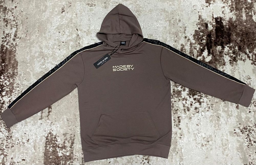 Vând compleu nou de bărbați Made by Society