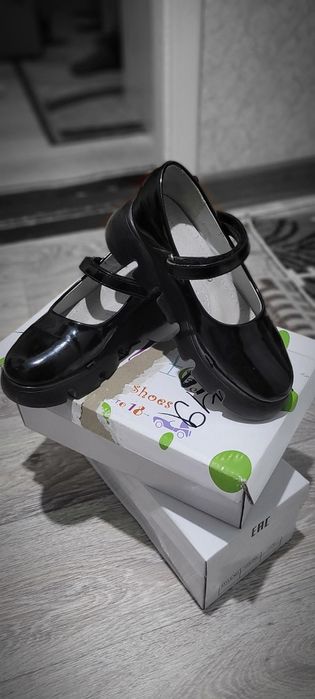 Продаётся детская обувь