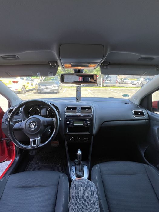 VOLKSWAGEN Polo 2011 — imagine 3