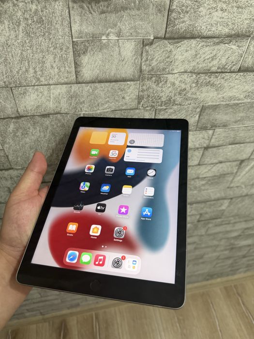 Ofertă iPad Gen 5 128GB A1823 WI-FI