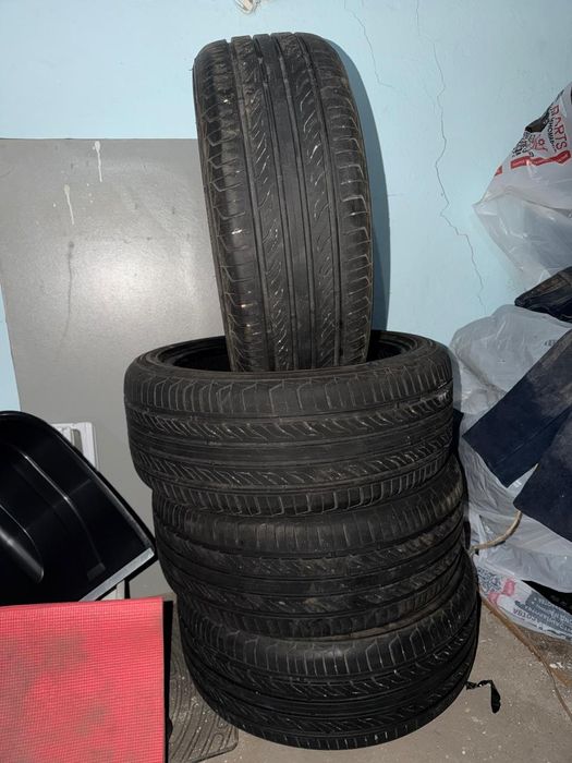 Продаю шины летние