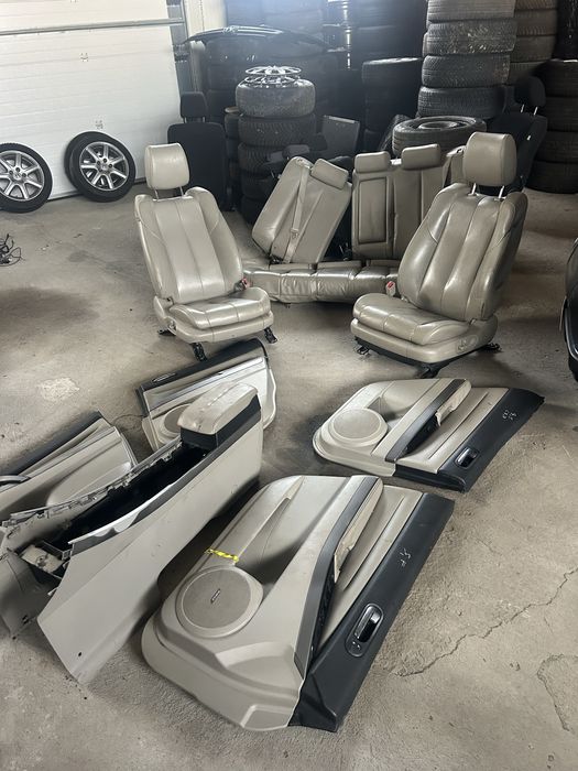 Interior piele scaune bancheta .Mazda cx7 2011