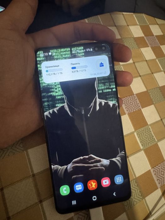 Samsung s10+. 1028gb