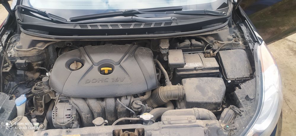 Хундай элантра,2013 года