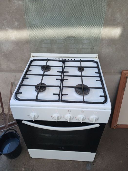 Gaz plita xolati yaxshi kamplekti bor