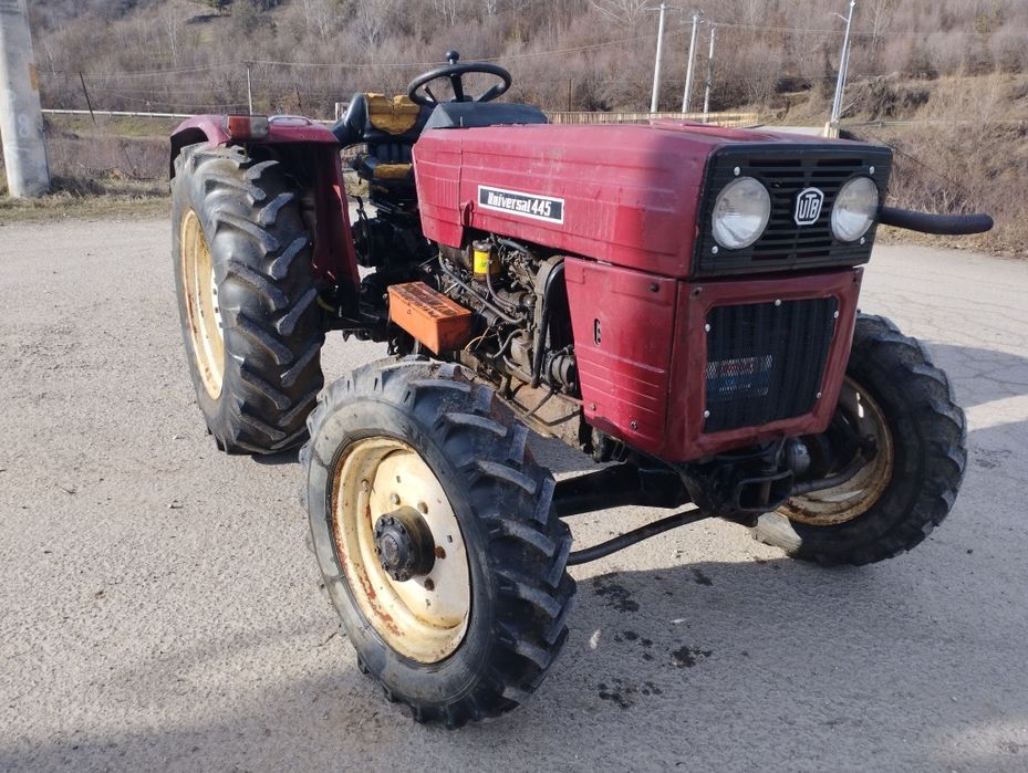 Vând tractor dt utb