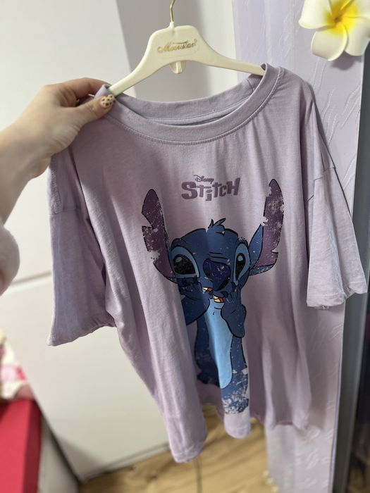 Тениски Стич размер 158 и S