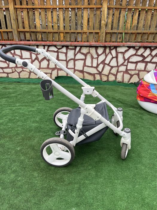 Бебешка количка с 2 коша Bexa cube