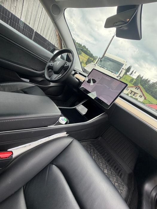 Tesla Model 3 LR AWD