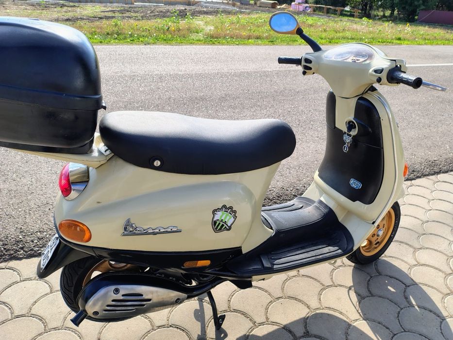 Scuter Piaggio Vespa