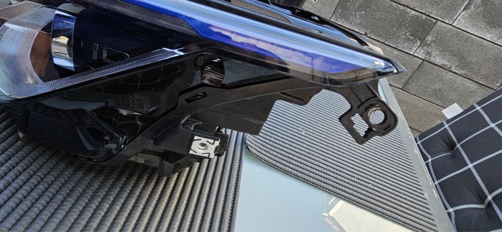 Оригинален Фар за VW Golf 8 Full LED