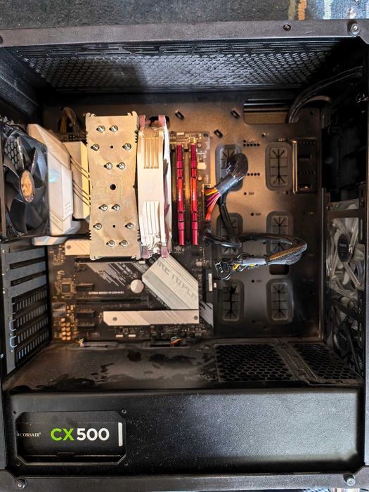 AMD Ryzen 5 - 5600x ASUS ROG STRIX B550-A GAMING G.Skill Ripjaws V Series 16GB - 3200MHz